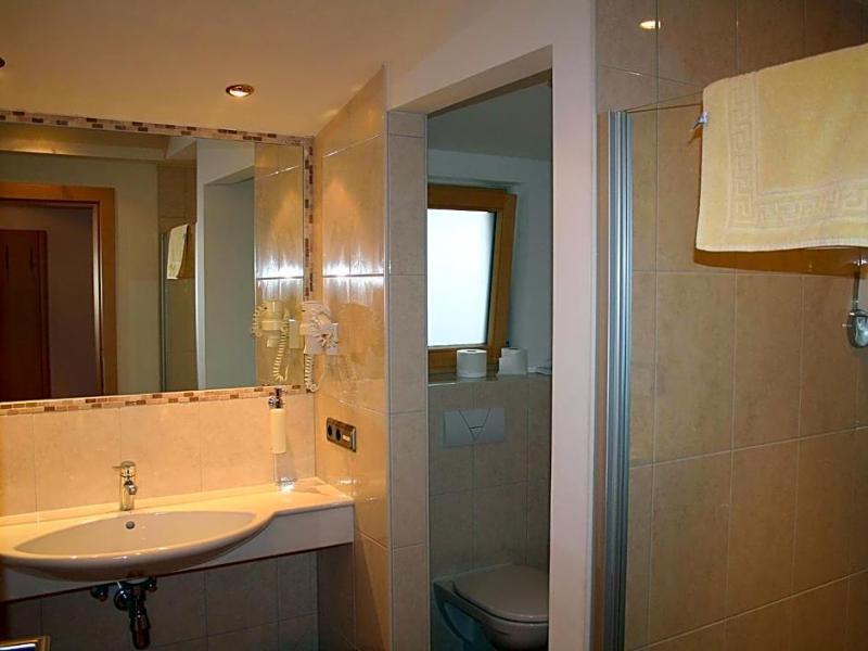 Landhotel Kaserer image