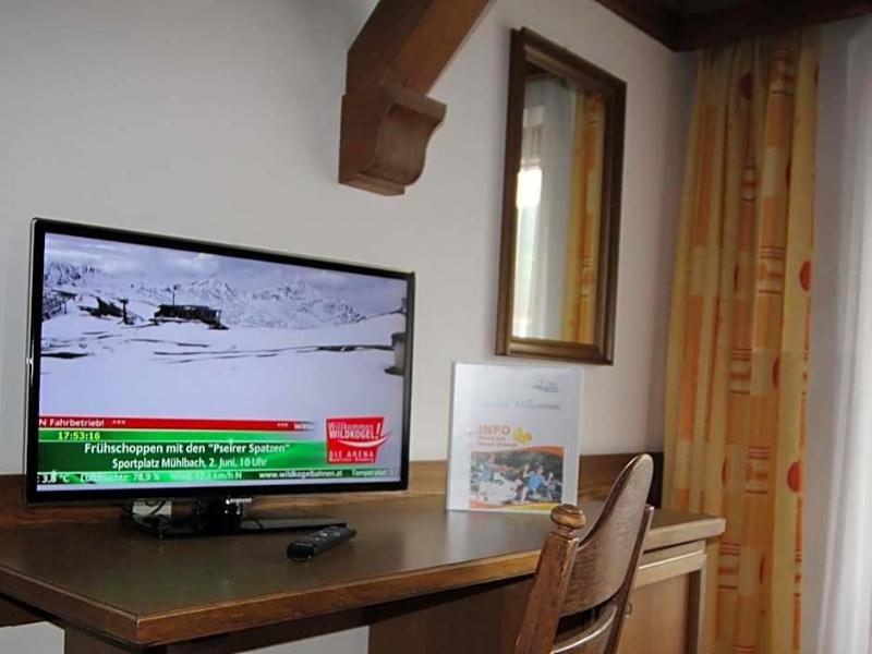 Landhotel Kaserer image