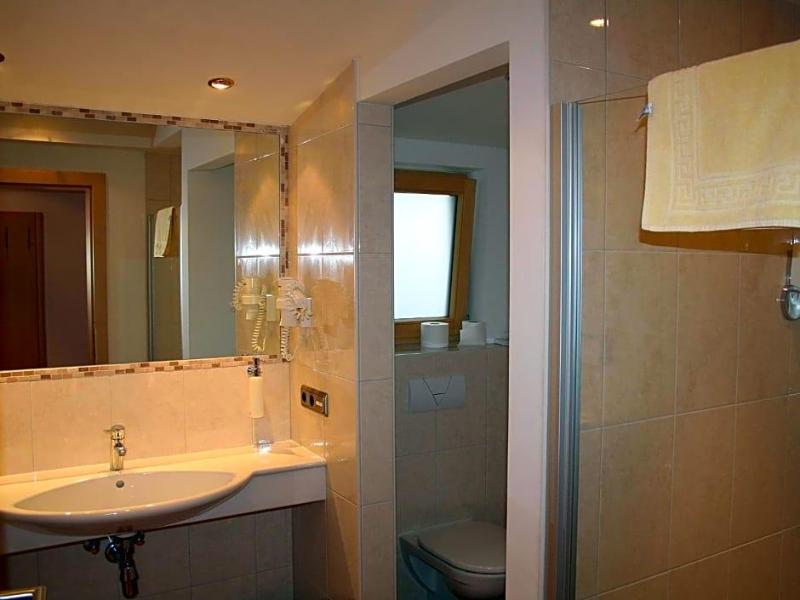 Landhotel Kaserer image