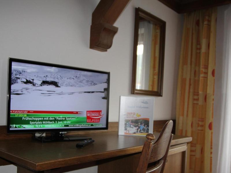 Landhotel Kaserer image