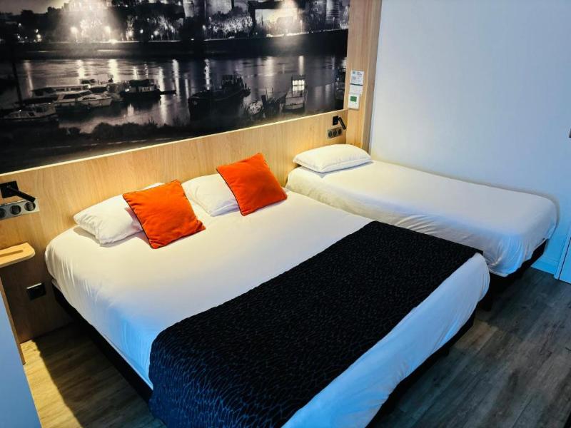 Logis Hôtel Angers Sud Rest. Henriette image