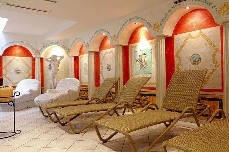 Hotel Pension Regina image