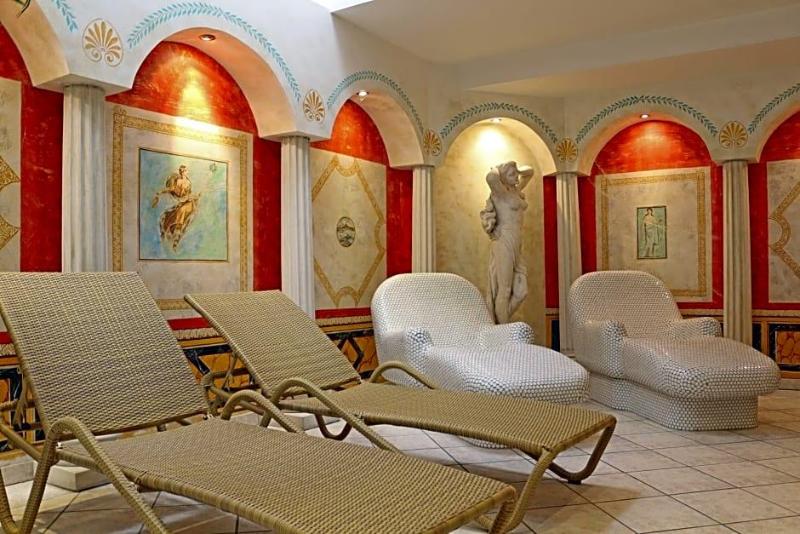 Hotel Pension Regina image