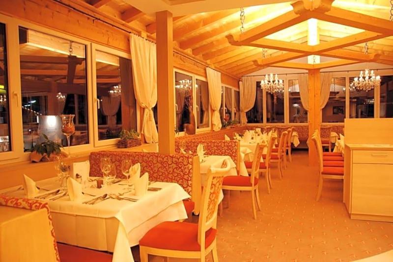 Hotel Pension Regina image