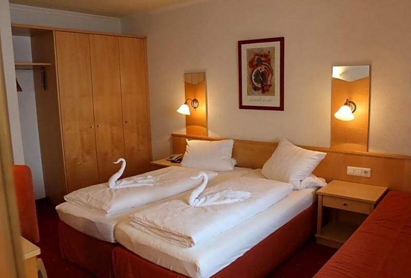 Hotel Pension Regina image
