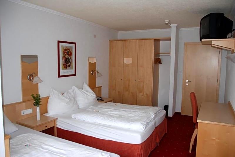 Hotel Pension Regina image