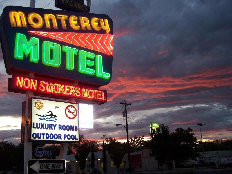 Monterey Non-Smokers Motel
