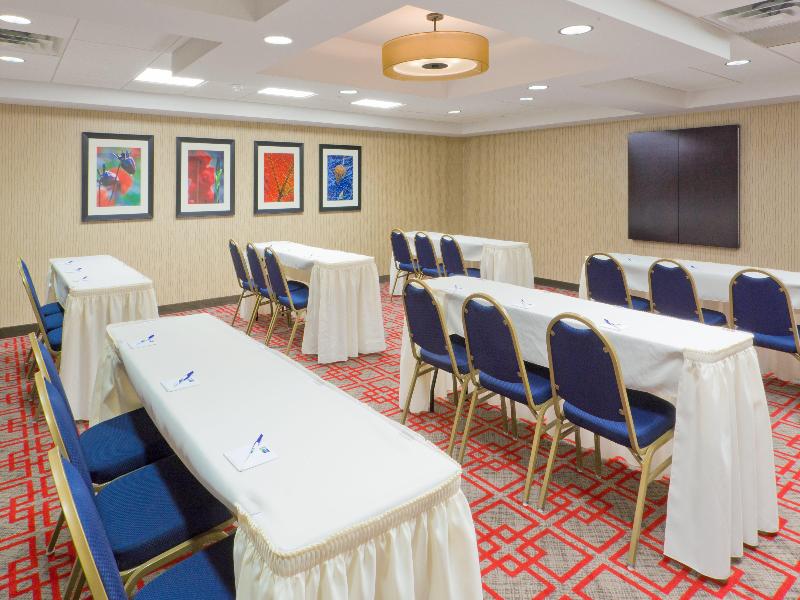 Holiday Inn Express Neptune image