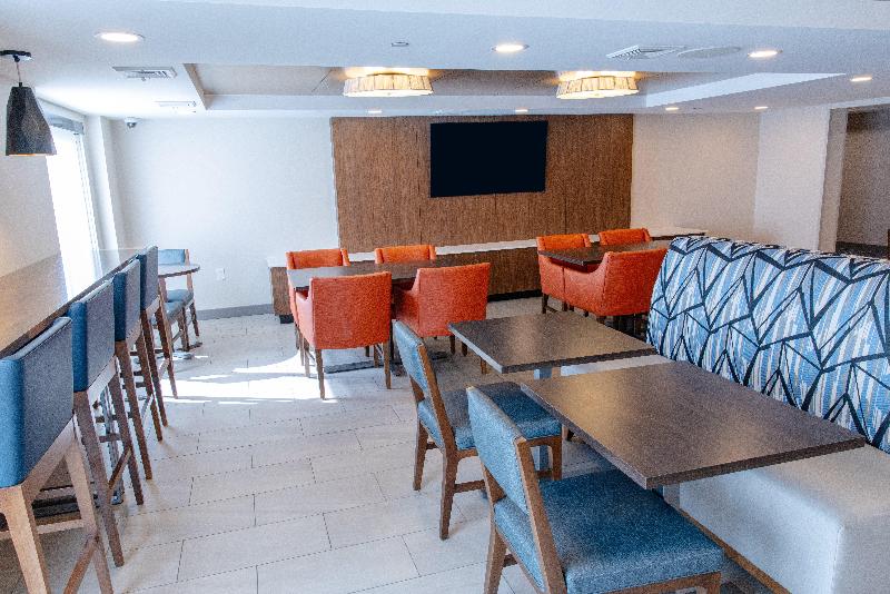 Holiday Inn Express Neptune image