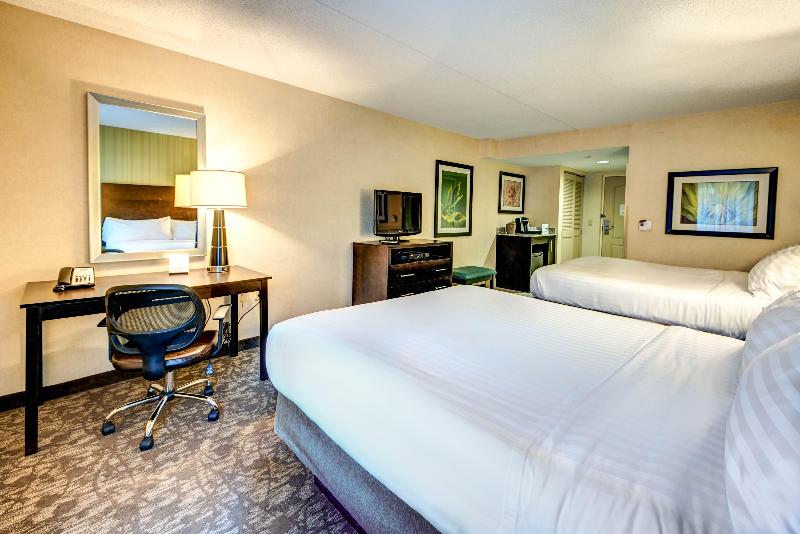 Holiday Inn Express Neptune image