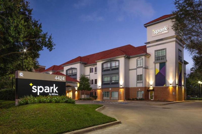 Spark By Hilton Houston West Clay Road photo 2