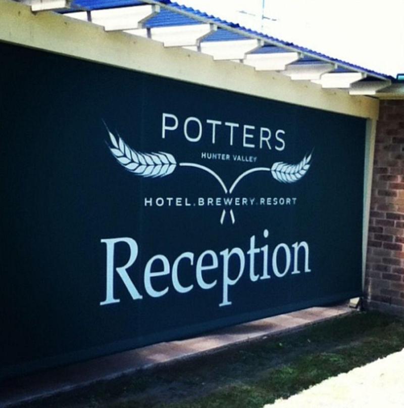 POTTERS HOTEL & BREWERY