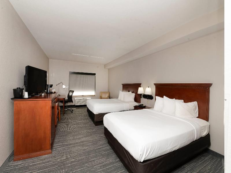 Country Inn & Suites Harrisburg Hershey West image