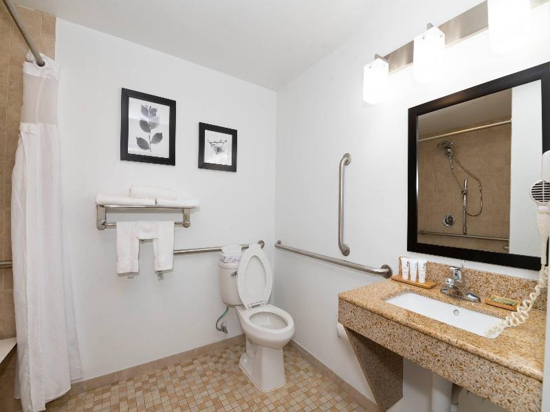 Country Inn & Suites Harrisburg Hershey West image
