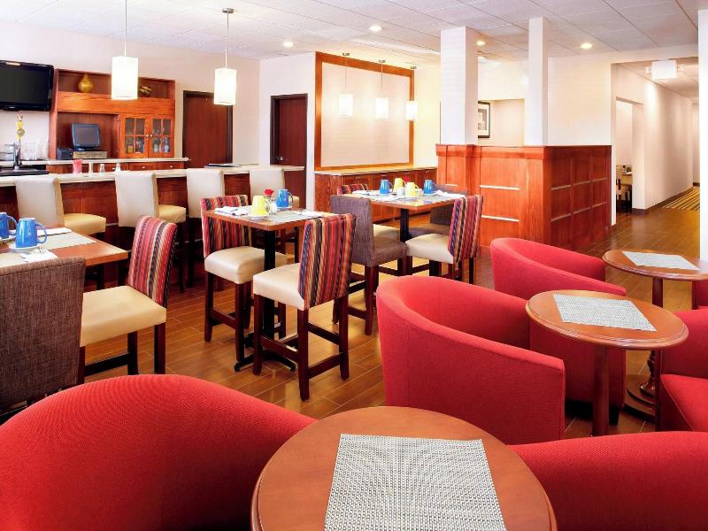 Four Points by Sheraton Houston Hobby Airport image