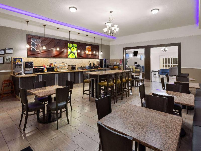 La Quinta Inn & Suites Deer Park image