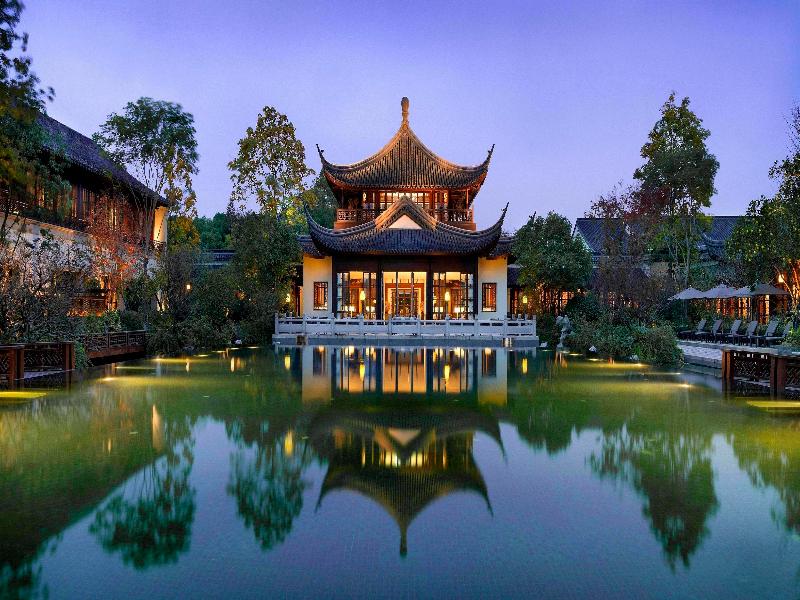 Four Seasons Hangzhou at West Lake image