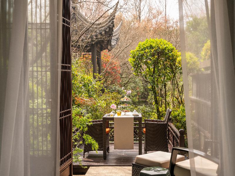 Four Seasons Hangzhou at West Lake image