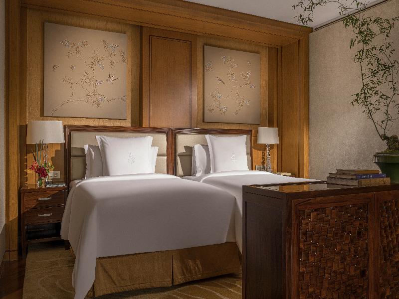 Four Seasons Hangzhou at West Lake image