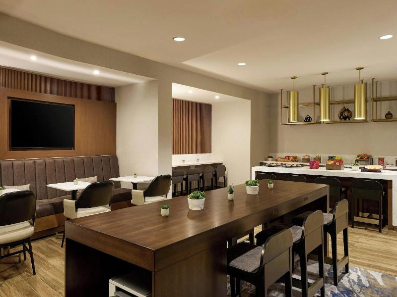 The Woodlands Waterway Marriott Hotel & Convention image