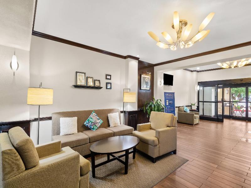 Sleep Inn&Suites Bush Intercontinental - Iah East image