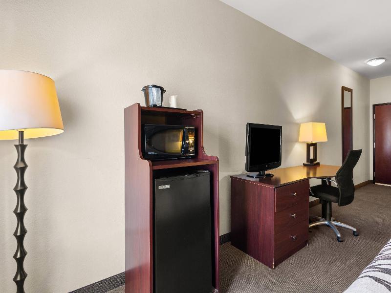 Sleep Inn&Suites Bush Intercontinental - Iah East image