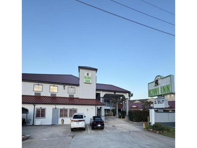 Kiwi Inn Capital O Houston - Hwy 249 image
