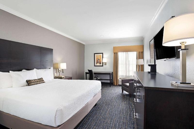 La Quinta Inn & Suites Houston - Westchase