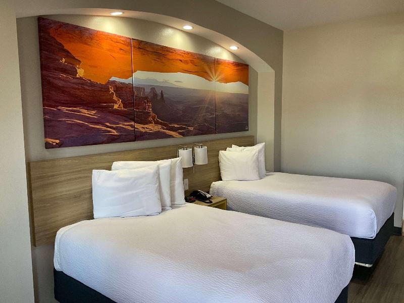 Days Inn by Wyndham Humble IAH APT image