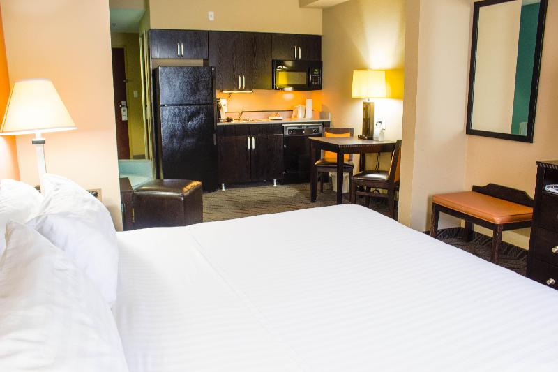 Holiday Inn Express Hotel & Suites Havelock NW - N — photo 88
