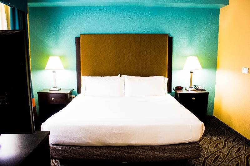Holiday Inn Express Hotel & Suites Havelock NW - N — photo 41
