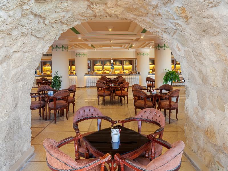 Pickalbatros Citadel Resort Sahl Hasheesh image