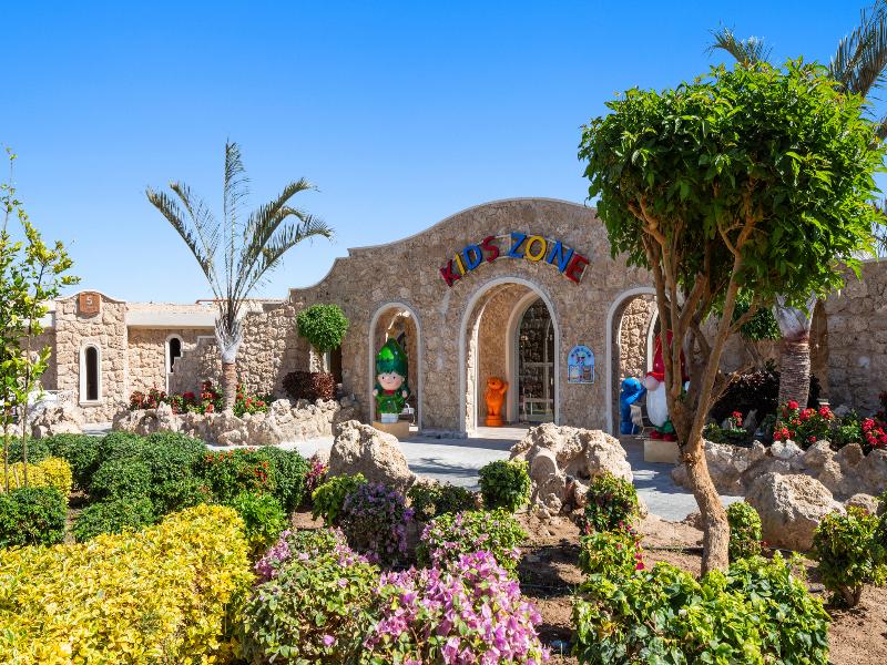 Pickalbatros Citadel Resort Sahl Hasheesh image