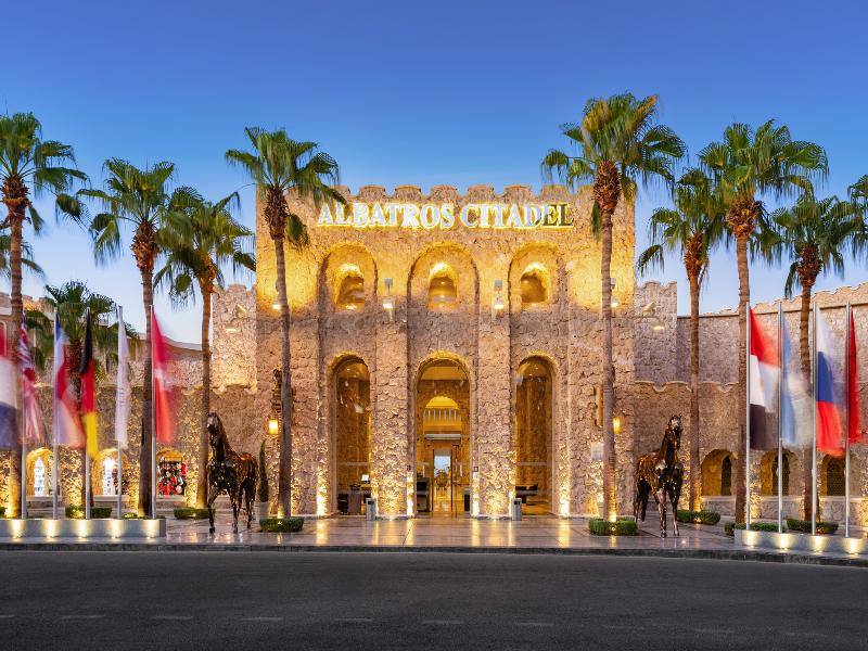 Pickalbatros Citadel Resort Sahl Hasheesh image
