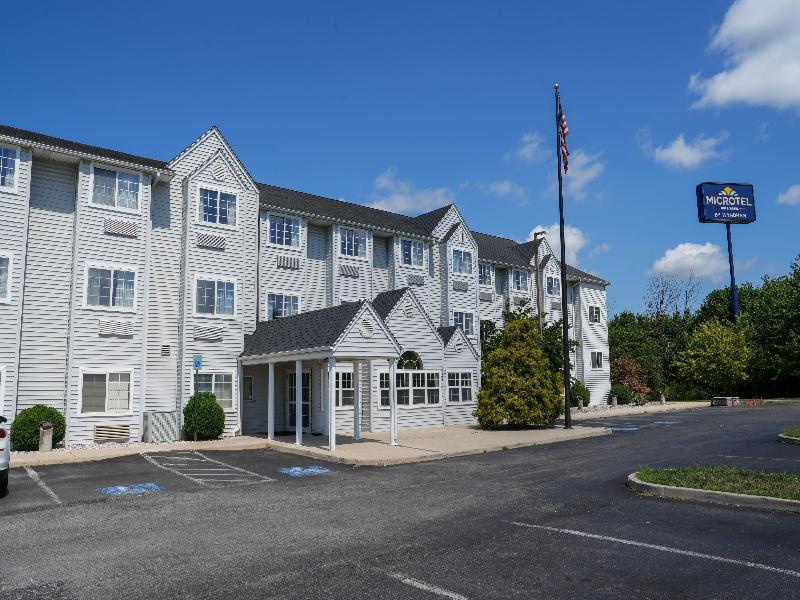 Microtel Inn & Suites By Wyndham Hagerstown image