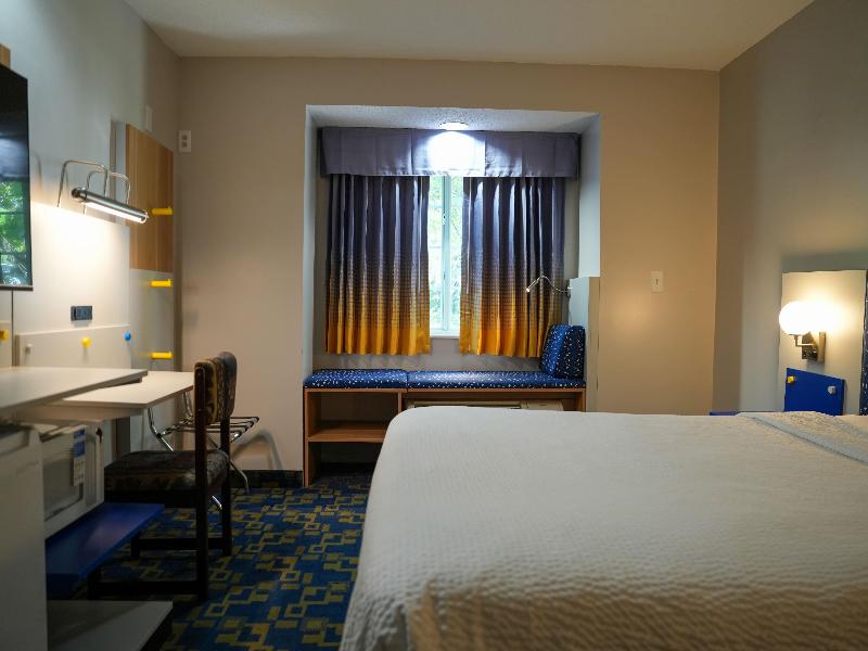 Microtel Inn & Suites By Wyndham Hagerstown image