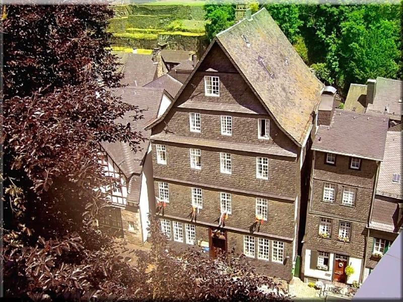 Hotel Graf Rolshausen  image