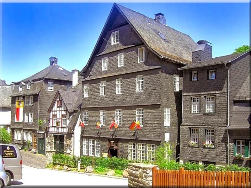 Hotel Graf Rolshausen  image