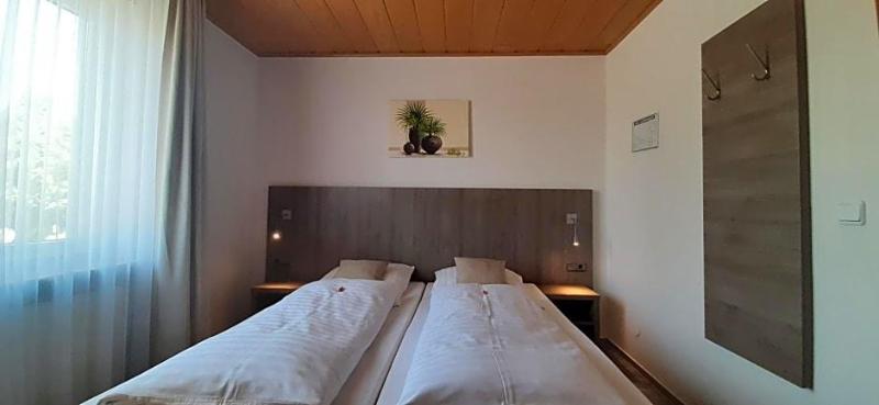 Landgasthof Zur scharfen Ecke image