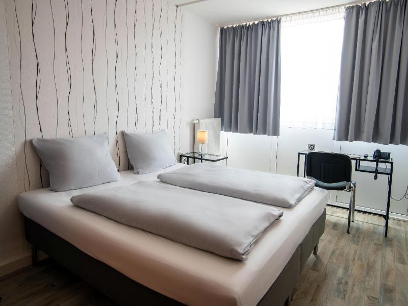 PROHotel Laatzen-Hannover image