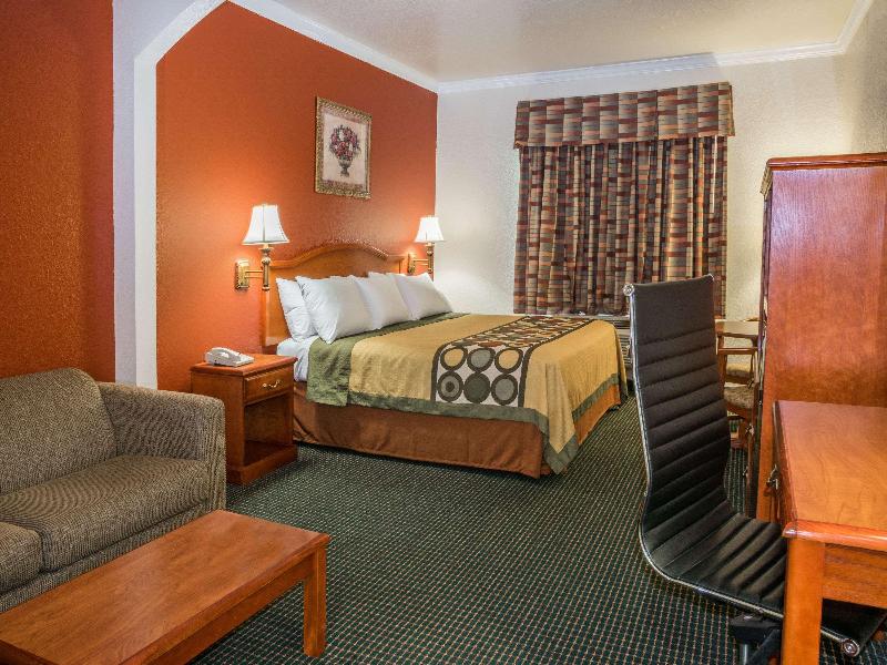 Super 8 by Wyndham Brookshire TX image