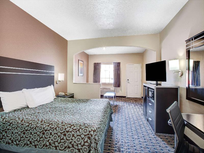 Days Inn & Suites by Wyndham Houston North/FM 1960 image