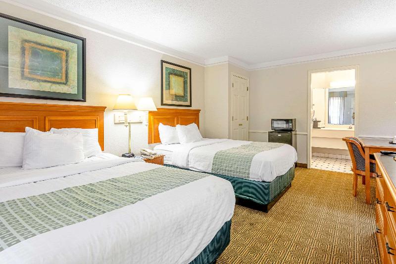 Rodeway Inn image