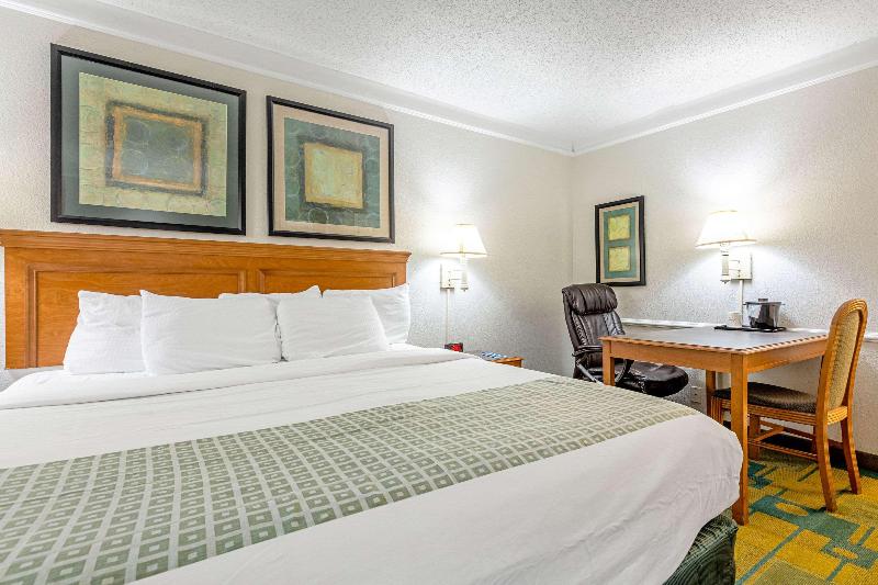 Rodeway Inn image