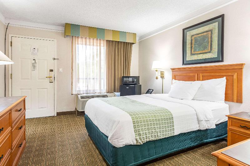 Rodeway Inn image