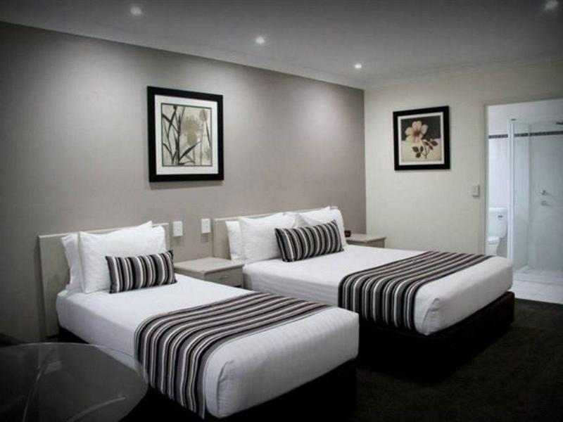 Central Caleula Motor Lodge image
