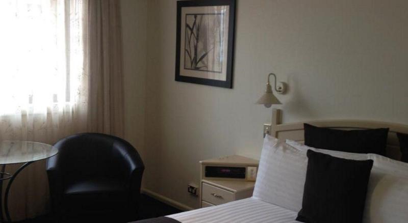 Central Caleula Motor Lodge image