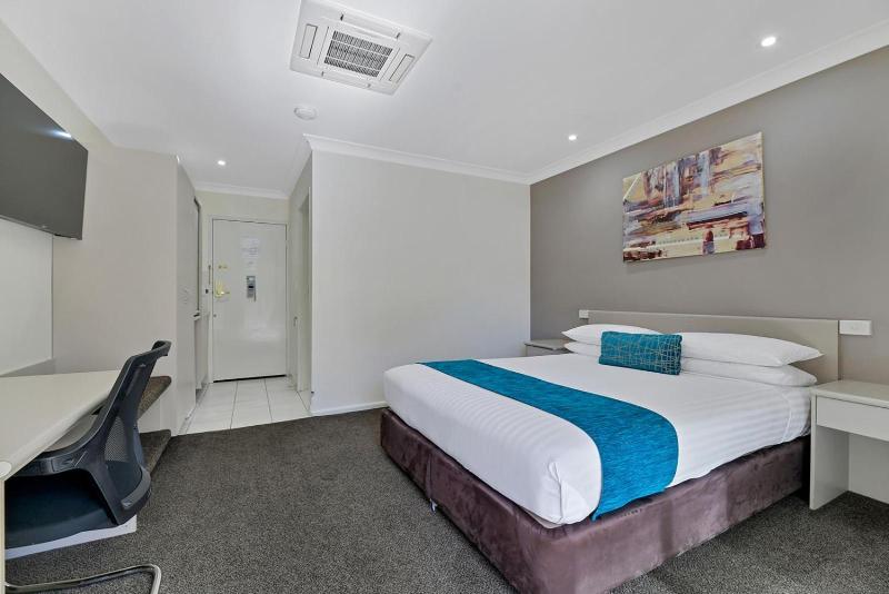 Central Caleula Motor Lodge image