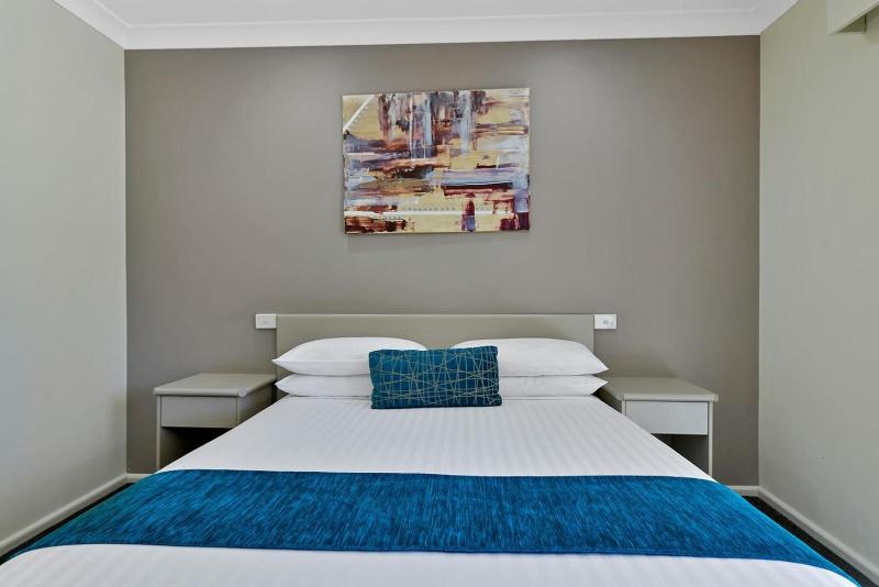 Central Caleula Motor Lodge image