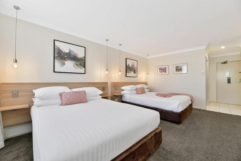 Central Caleula Motor Lodge image